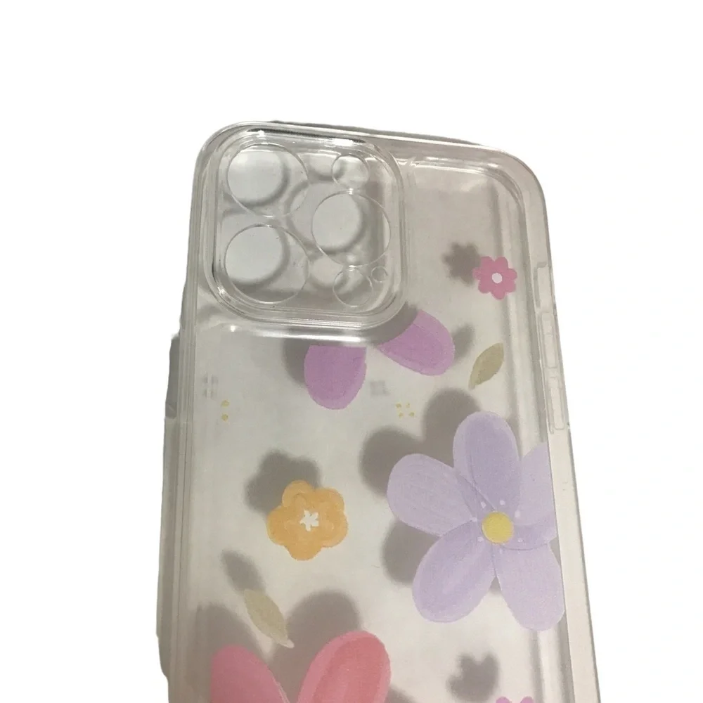 3/$15 *New*! I Phone 14 pro max clear phone case with floral print